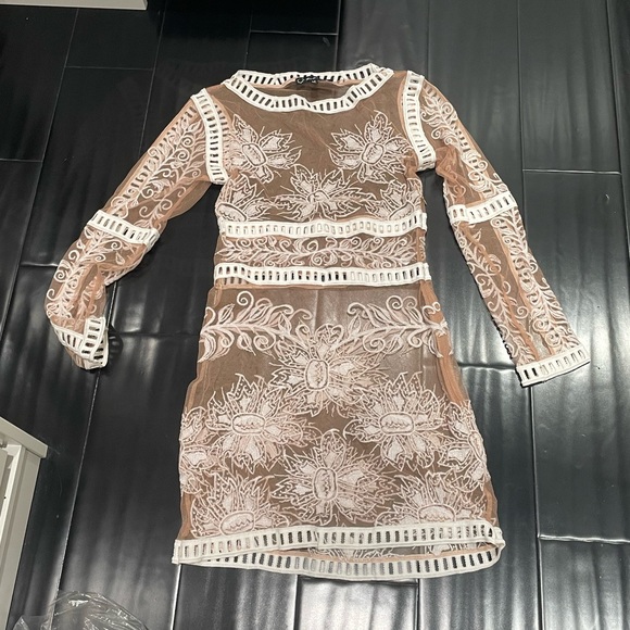 Desert Nights Mini Dress in White & NudeFor Love & Lemons medium - Picture 4 of 6